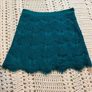 Forever 21 XXI Teal Green Alencon Lace Mini Skirt Size Small